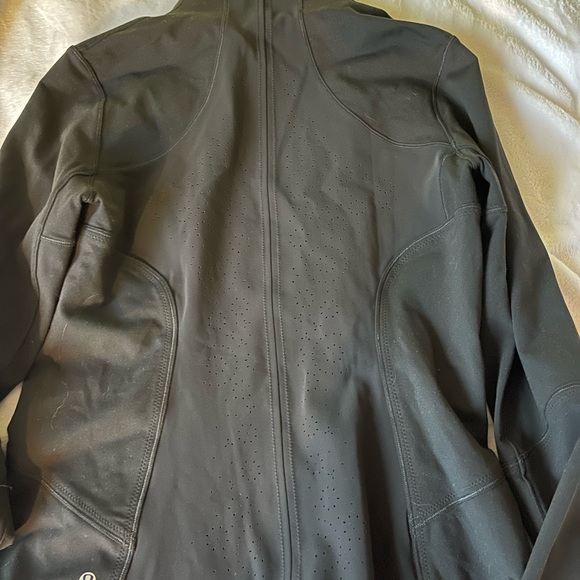 Black Lululemon jacket. - Picture 4 of 4